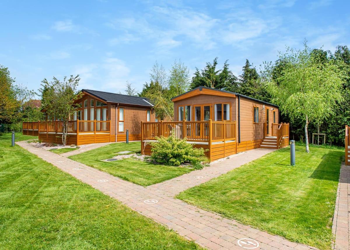 Canterbury Reach Lodge Retreat Petham Exterior photo