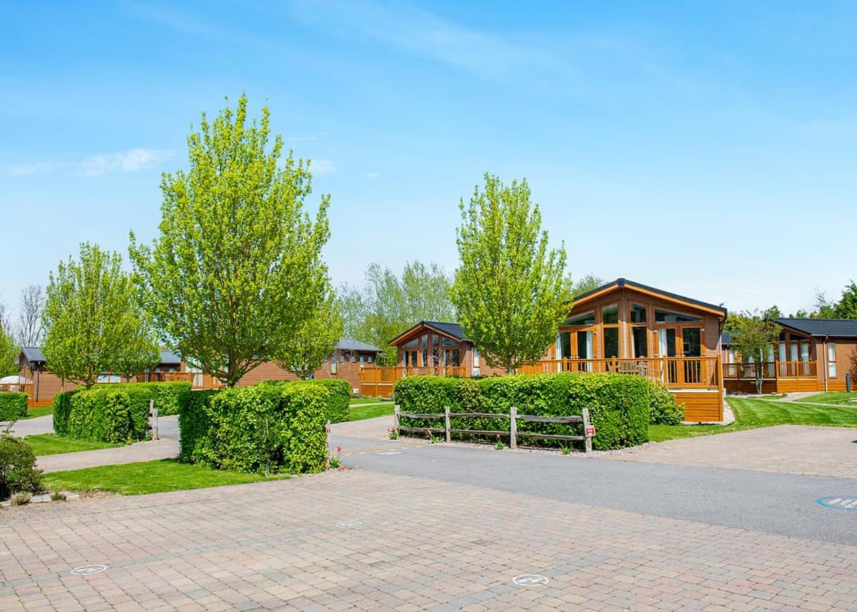 Canterbury Reach Lodge Retreat Petham Exterior photo