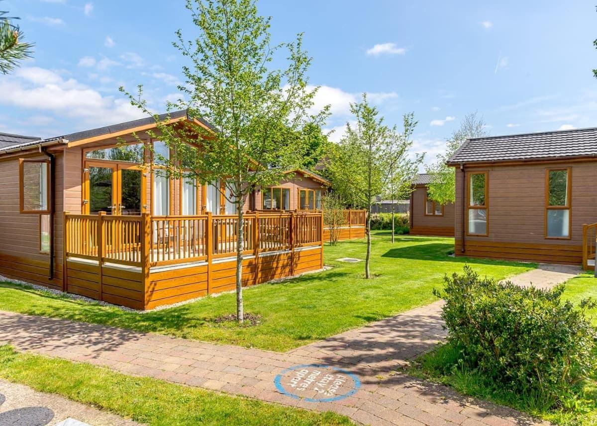 Canterbury Reach Lodge Retreat Petham Exterior photo